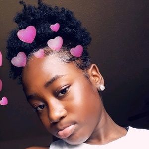 Meet your Posher, Aviance